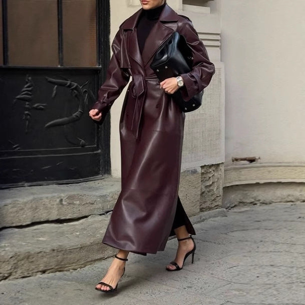 Elegant trench coat in faux leather for women with adjustable belt and practical pockets Lune London