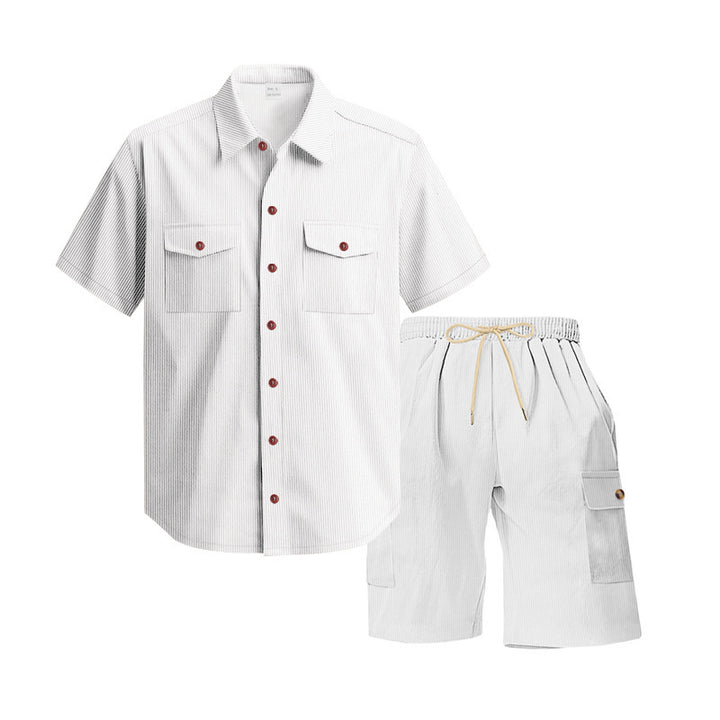 Casual men's short sleeve shirt with chic cargo shorts set