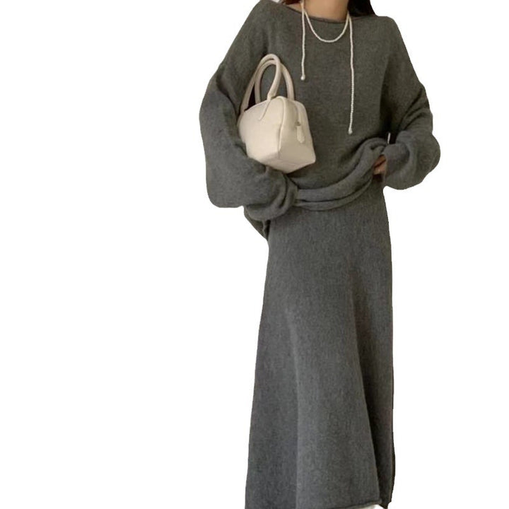 Robe tricot femme à épaules dénudées en style décontracté avec coupe fluide Chic & Stil