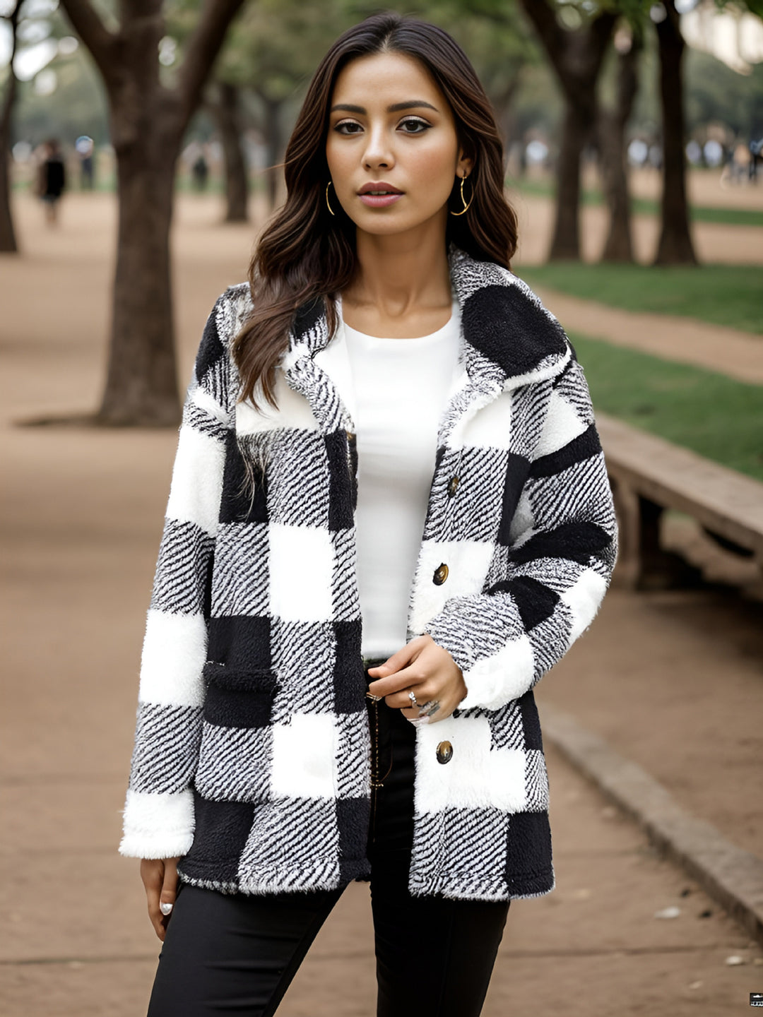 Ladies Fleece Jacket with Pattern and Practical Pockets and Trendy Cut Lune London