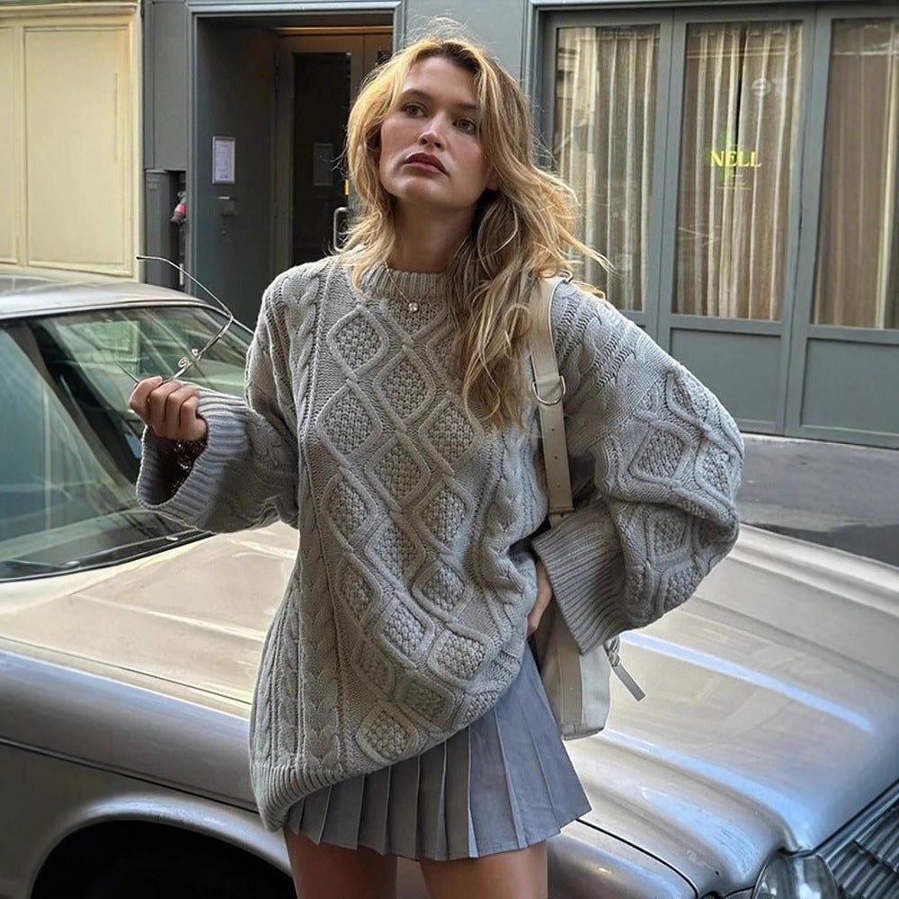 Women's Oversize Knit Sweater with Cable Pattern and Ribbed Cuffs Amarae