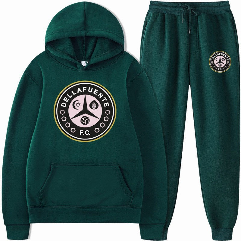Women’s sweatshirt and jogging pants set with sporty club motif Chic & Stil