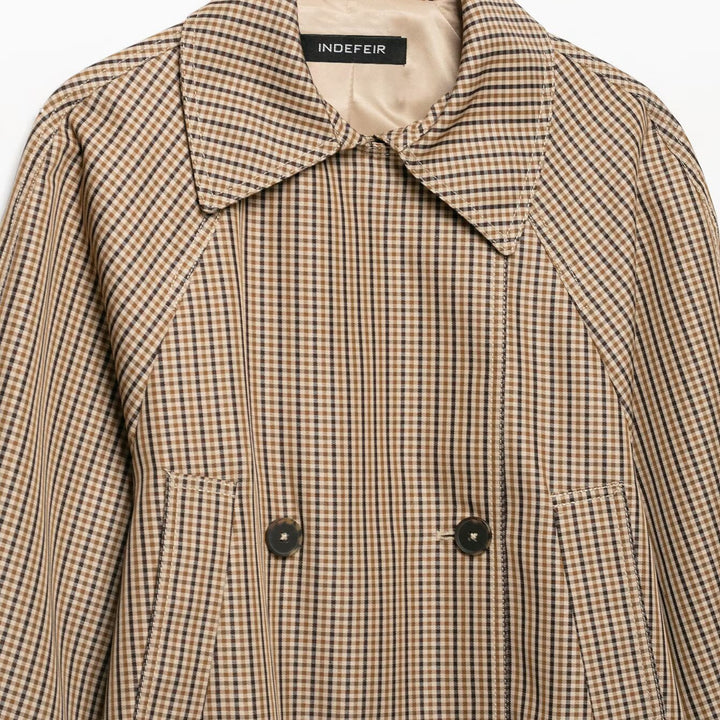Women's short trench coat in Glencheck with boxy silhouette, tie belt and raglan sleeves Amarae