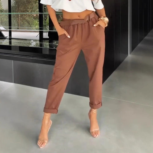 Pantalons chino modernes pour femmes avec taille élastique et jambes larges Chic & Stil