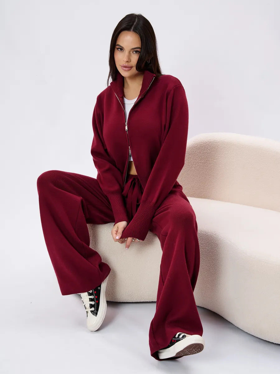 Women's sporty knit lounge set with full zip and elastic waistband Lune London