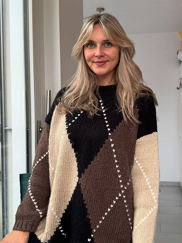 Women's chunky knit oversized sweater with diamond knit pattern Amarae
