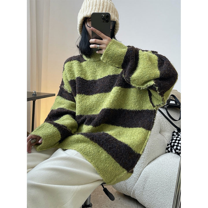 Women Cozy Oversized Knit Dress with Boucle Structure and Round Neckline Amarae