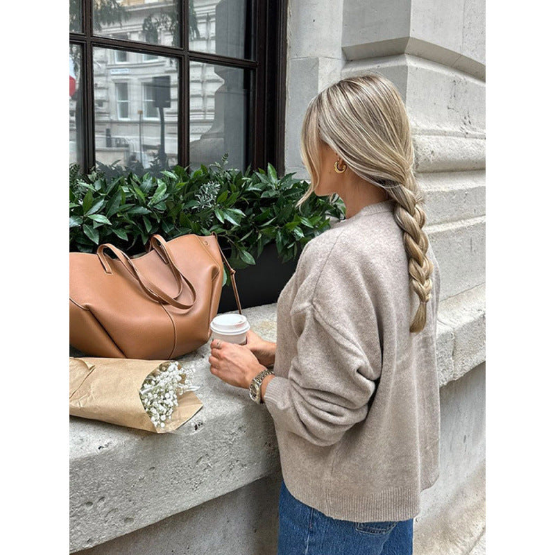Lightweight knit jacket for women with button details and trendy cut Lune London