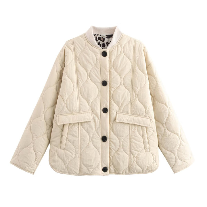 Quilted transition jacket for women with practical pockets and stylish stand-up collar Lune London