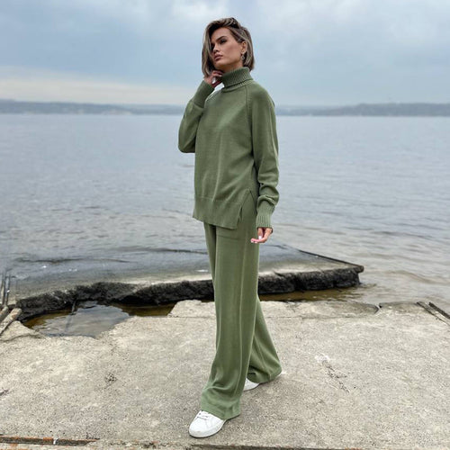 Costume Tricot Élégant Femme avec Col Haut et Jambe Large Chic & Stil