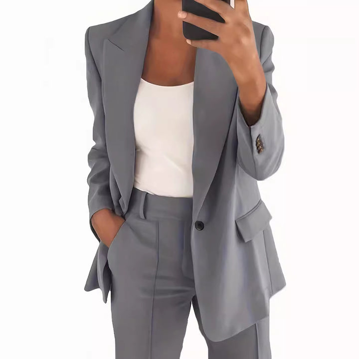Women high-waisted straight-cut suit trousers with crease Amarae