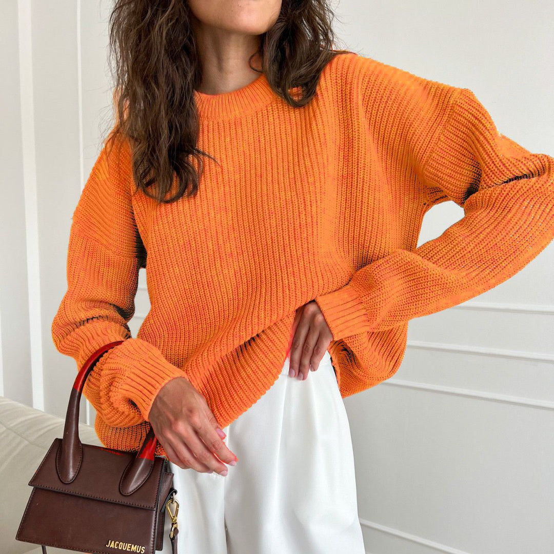 Oversized knitted sweater for women with textured pattern Lune London
