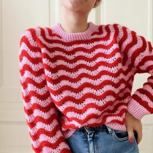 Knitted sweater for women with wavy pattern and generous cut Amarae