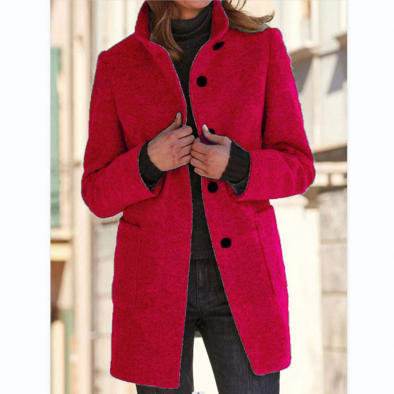 Elegant wool jacket for women with practical pockets and button closure Lune London