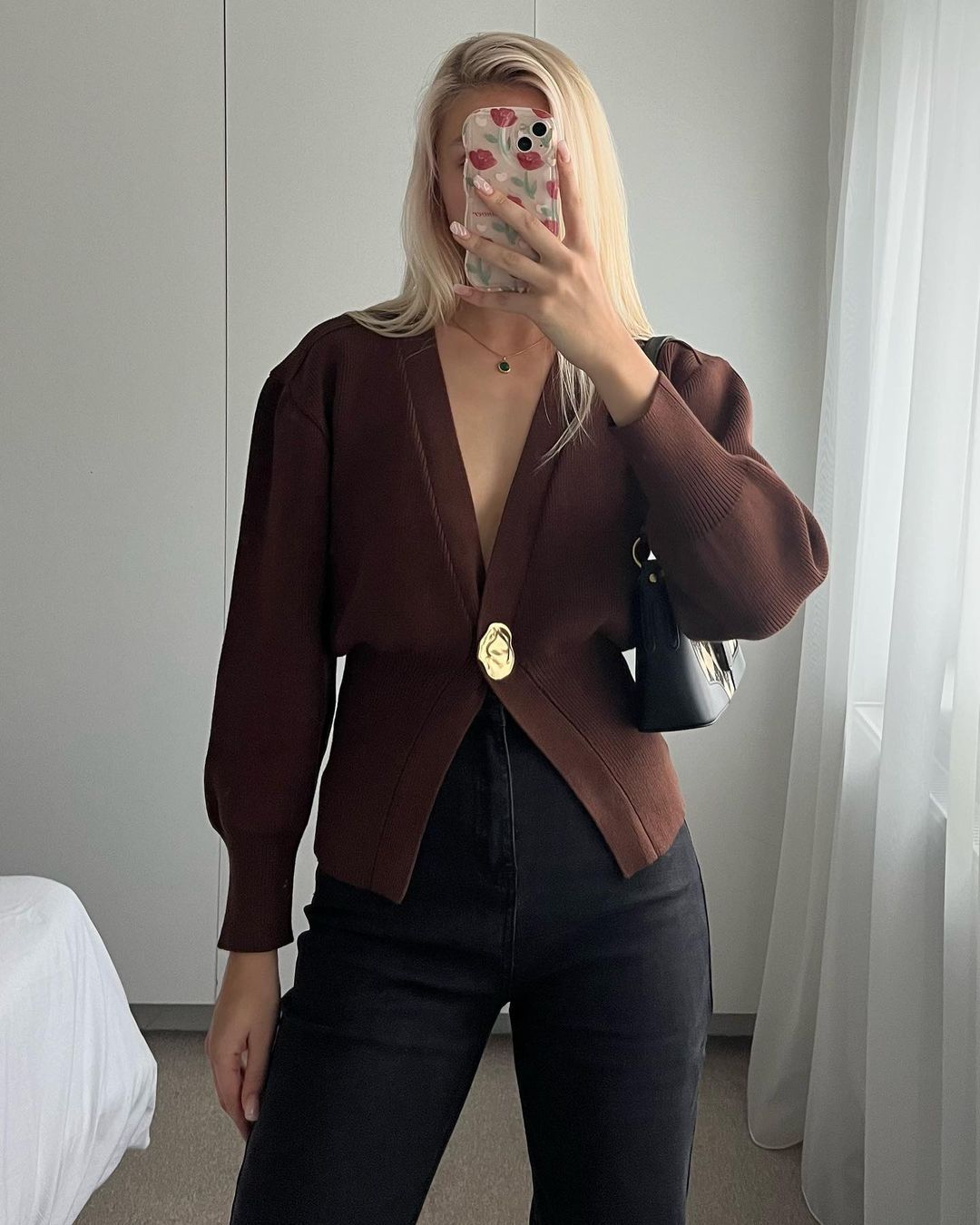 Women's fashion knitted cardigan with deep V-neck and decorative button Lune London
