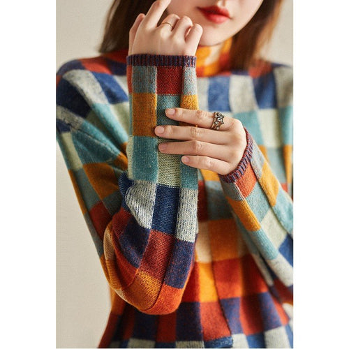 Pull en tricot pour femmes avec un motif à carreaux moderne et un col haut Amarae