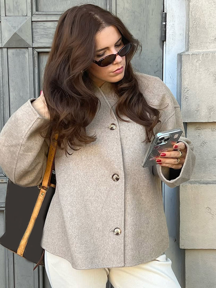 Women's short coat made of wool blend with boxy silhouette and distinctive button placket Amarae