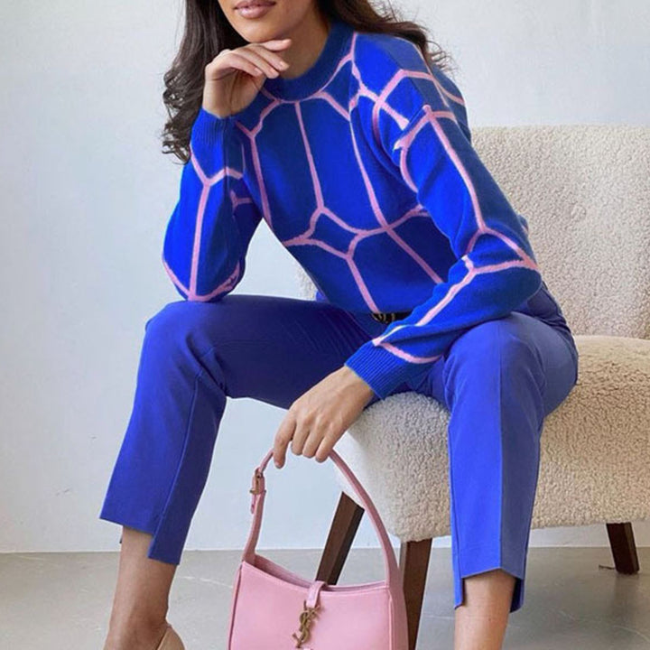 Ladies Elegant Knitted Sweater with Geometric Pattern and Round Neck Lune London