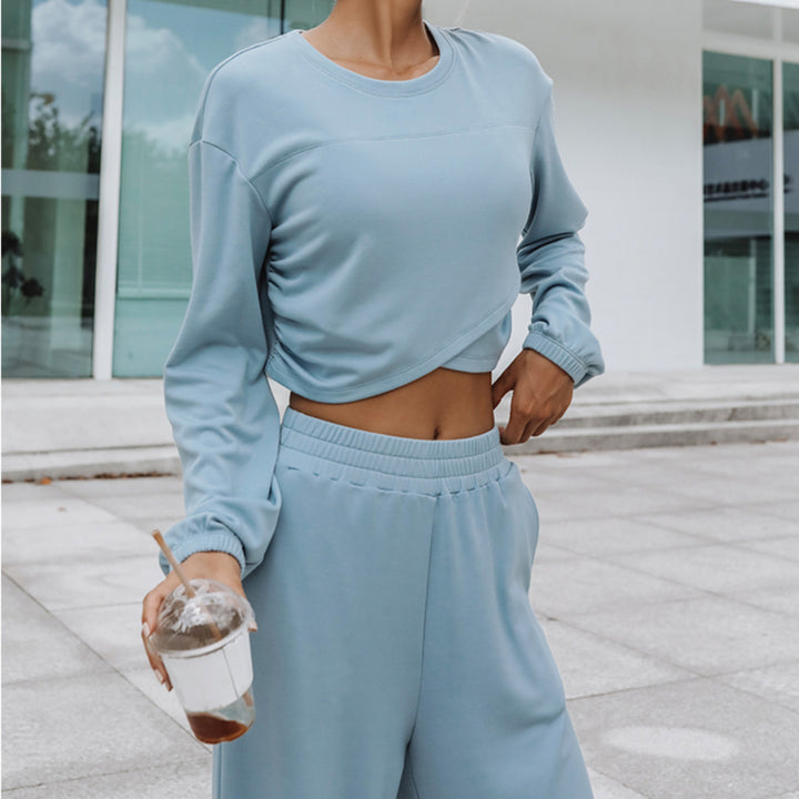 Ladies casual crop-top with wide lounge pants Lune London