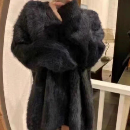 Pull féminin en mohair Chic & Stil à col en V pelucheux