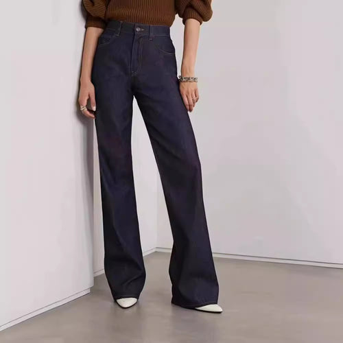 High-waisted wide-leg jeans for women in a classic style with chic and stylish solid details