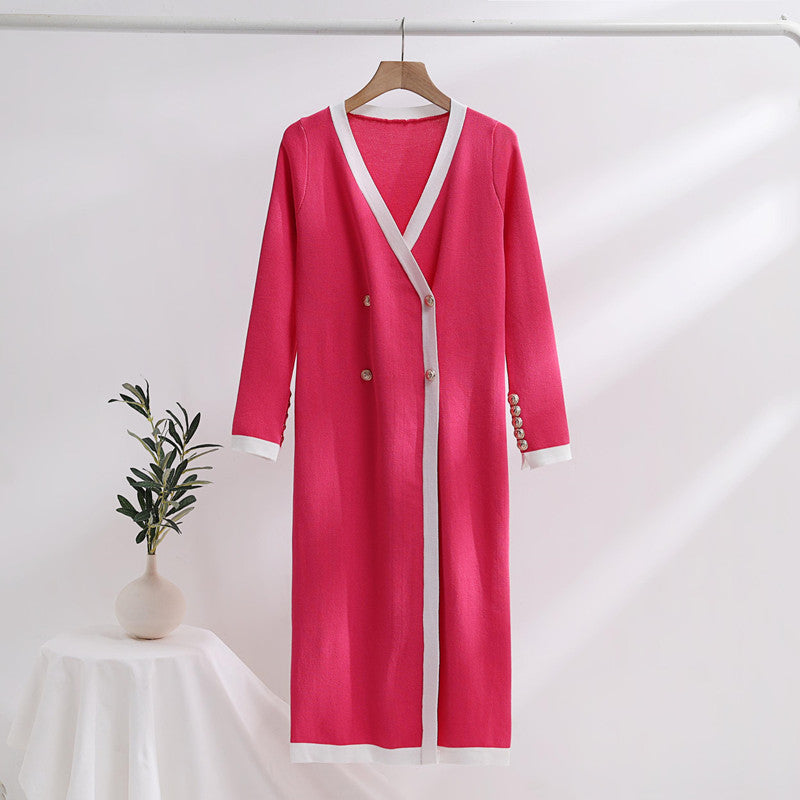 Elegant knitted coat for women with button details and V-neck Lune London