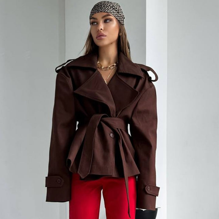 Ladies Elegant Trench-coat with belt at the waist and loose fit Lune London
