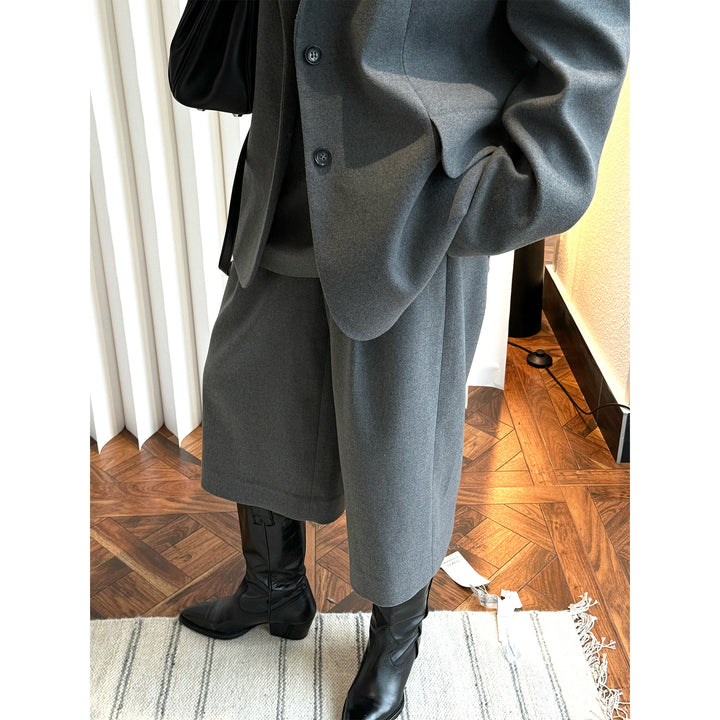 Women's high-waisted culotte in tailoring style with pleats and side pockets Amarae