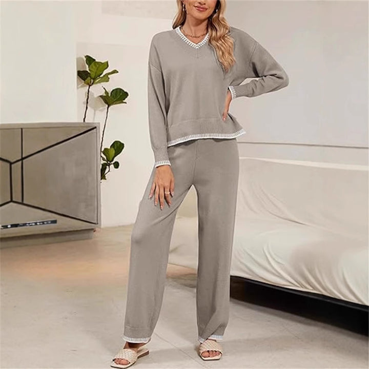 Comfortable v-neck sweater and pant set for women Lune London