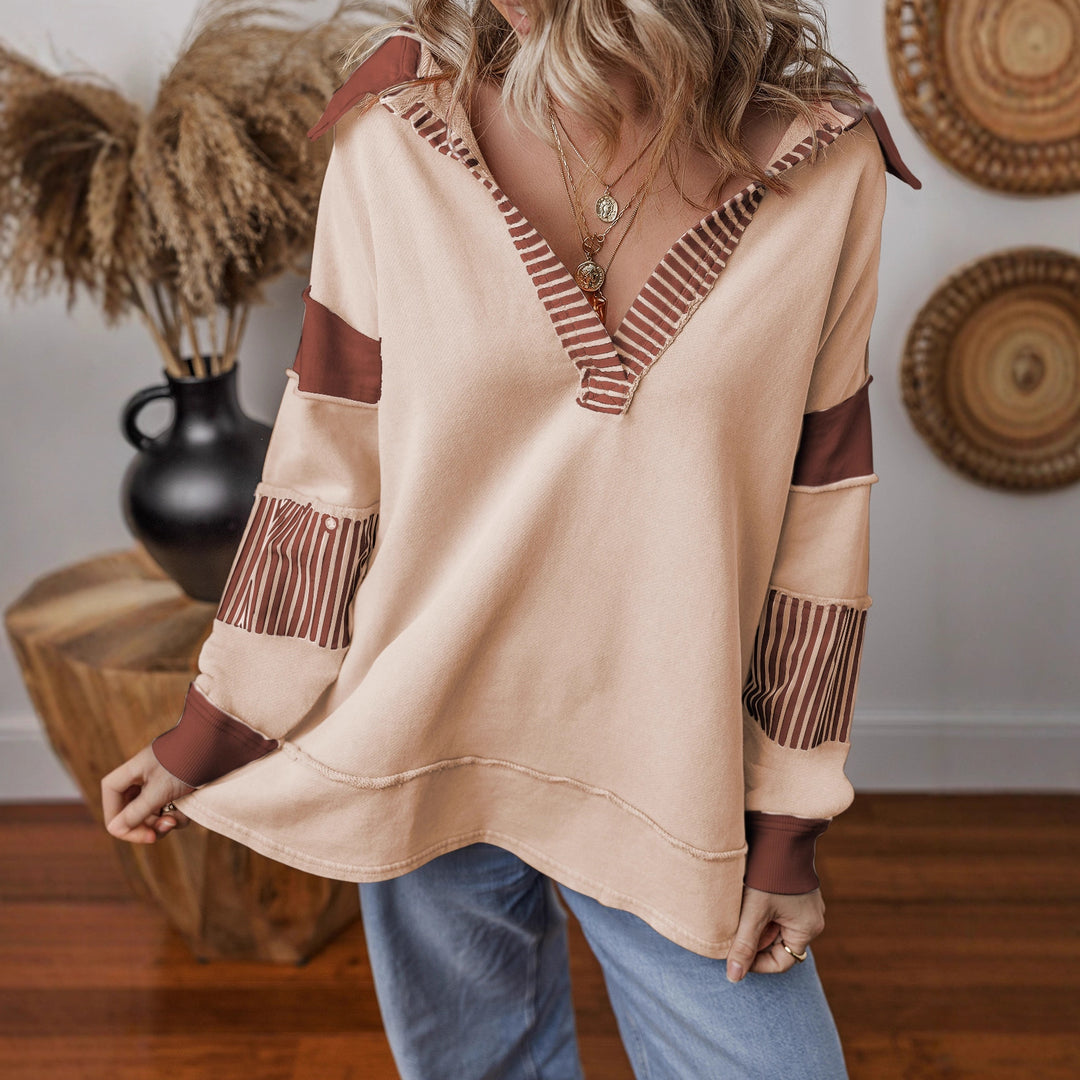 Women’s oversized sweatshirt with deep V-neck, striped inner collar and contrast sleeves Amarae