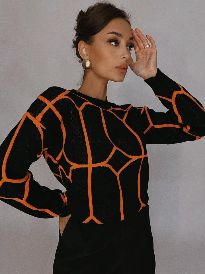 Trendy women's sweater with geometric design and fine knitted structure Lune London