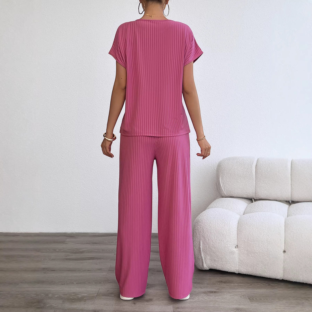 Women's Elegant Lounge Set with Fine Stripes and Relaxed Fit
