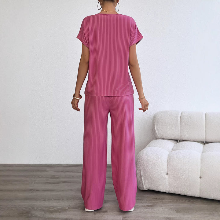 Women's Elegant Lounge Set with Fine Stripes and Relaxed Fit