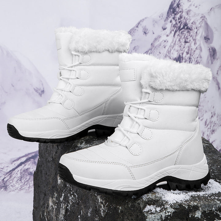 Winter boots for ladies with non-slip sole and heated inner lining Lune London