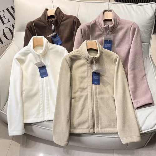 Veste en polaire pour femmes avec col haut et poches zippées sur les côtés Chic & Stil