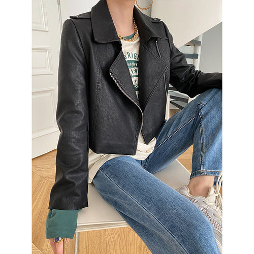 Ladies short jacket in biker style Chic & Stil