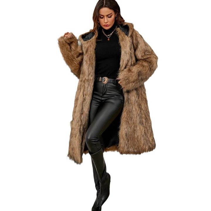 Luxury faux fur coat for women with sleek design Lune London