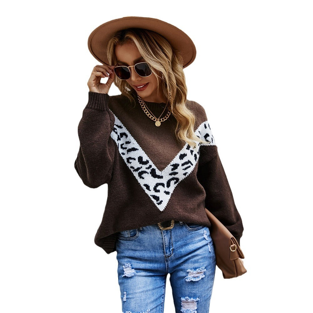 Sweater féminin à la mode avec col en V et design animal Chic & Stil