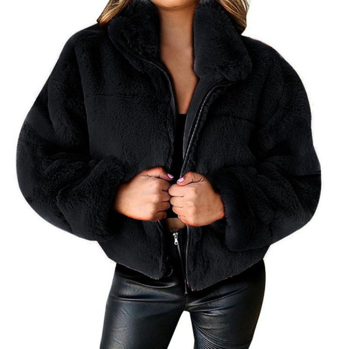 Women’s short-cut cuddly fleece quilted jacket with stand-up collar and zipper Amarae