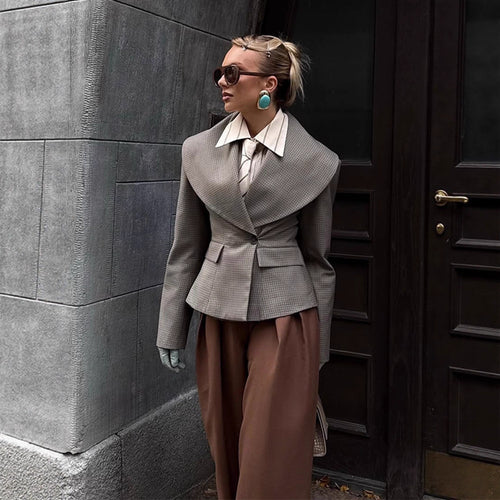 Women Tailored Blazer with Oversized Shawl Collar and Structured Peplum Waist Amarae