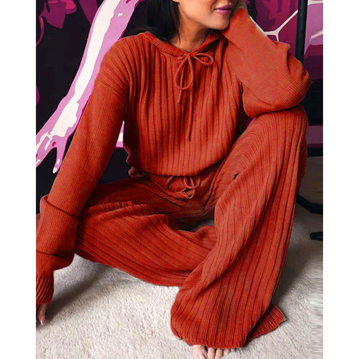 Women's Relax Suit with Hood and Wide Leg Chic & Stil