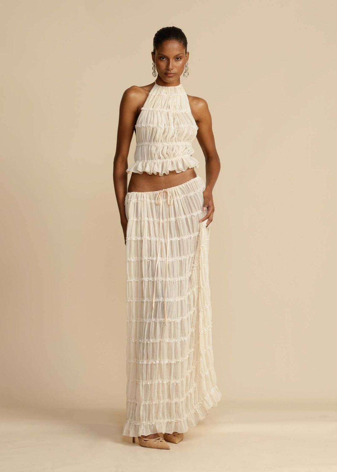 Women's Elegant and Playful Two-Piece Summer Dress with Ruffled Top and Flowing Skirt