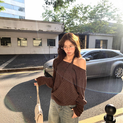 Ladies modern top with asymmetrical neckline and elegant strap Chic & Stil