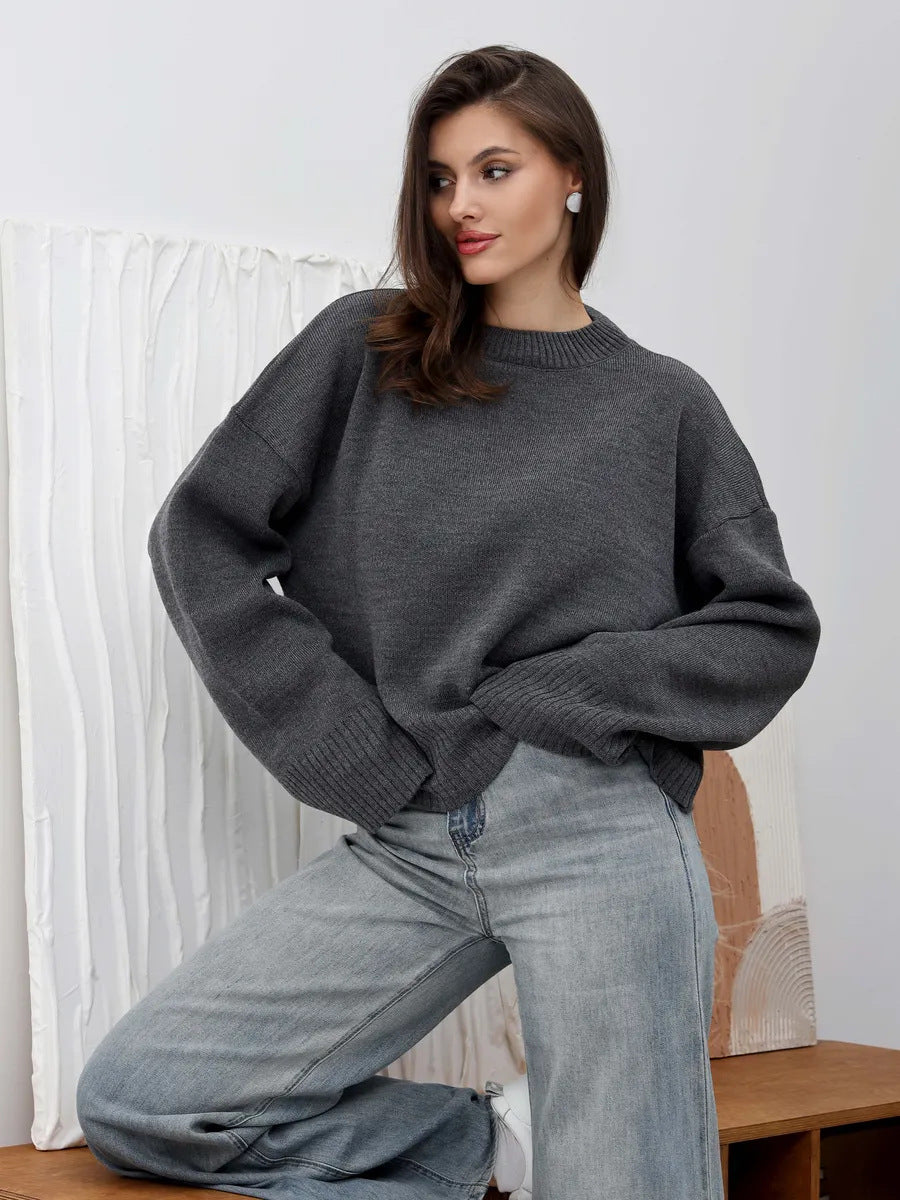 Ladies Comfortable Sweater with Oversized Cut and Ribbed Details Lune London