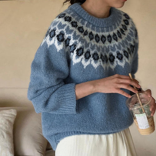 Knit sweater for women with traditional Norwegian pattern Amarae