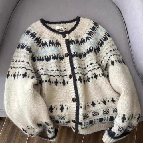 Cardigan pour femmes avec un motif norvégien traditionnel et des boutons de haute qualité Chic & Stil
