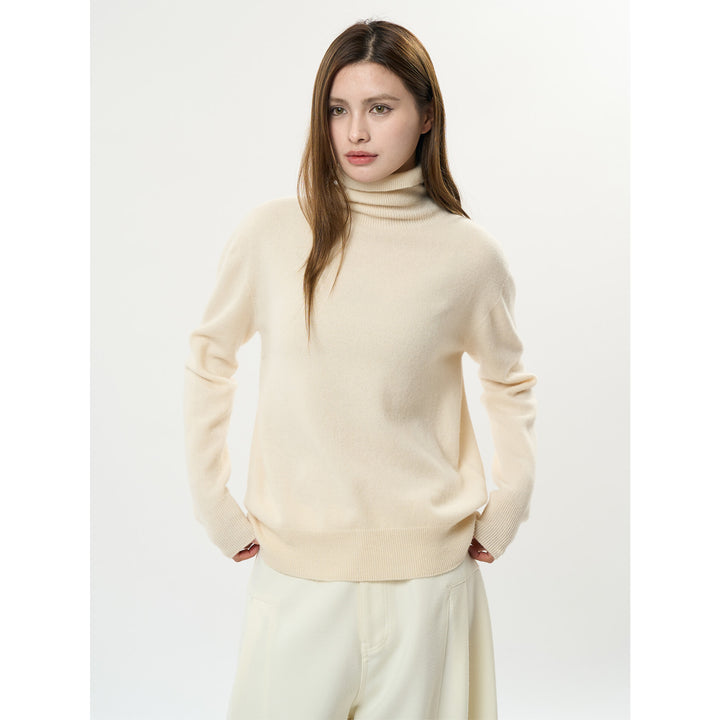 Women's Fine Cashmere-Style Rollneck Sweater with Relaxed Fit and Ribbed Cuffs Amarae