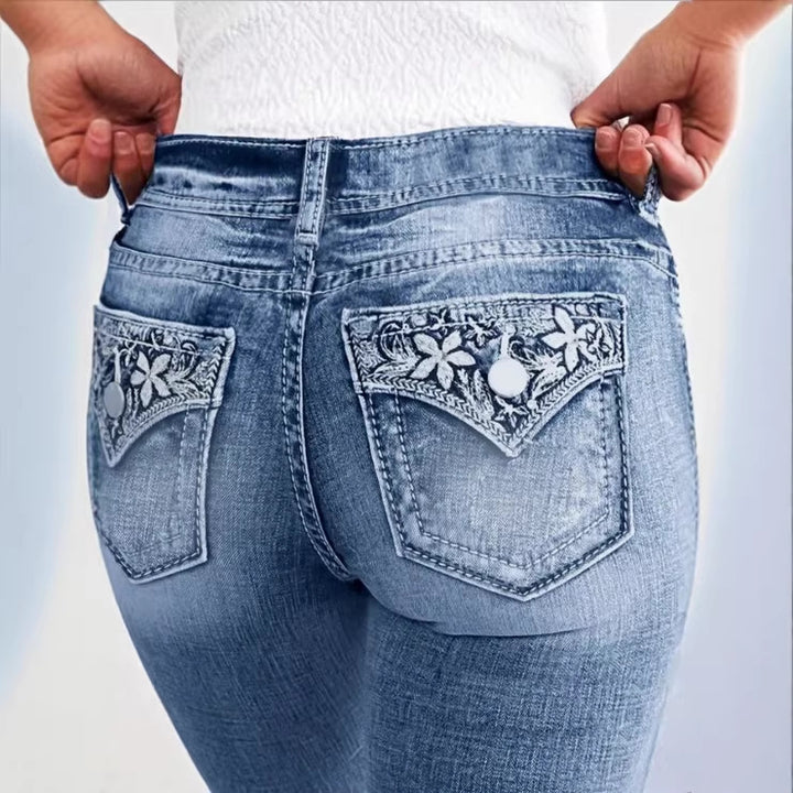 Women Slim Ankle Jeans with High Waist, Sculpting Stretch and Subtle Used Wash Amarae