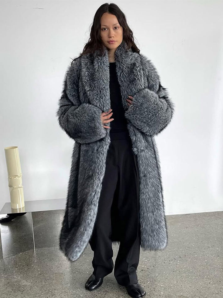 Women Oversize longer Faux Fur Coat with voluminous sleeves Amarae