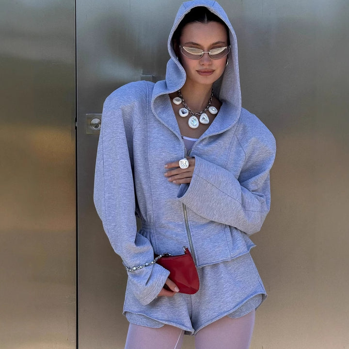 Sporty hooded jacket for women with a slim fit and long sleeves Lune London